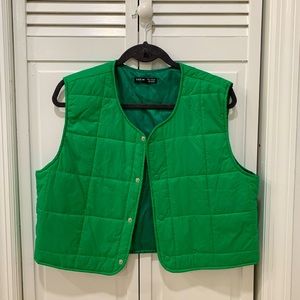 It is a SHEIN vest .